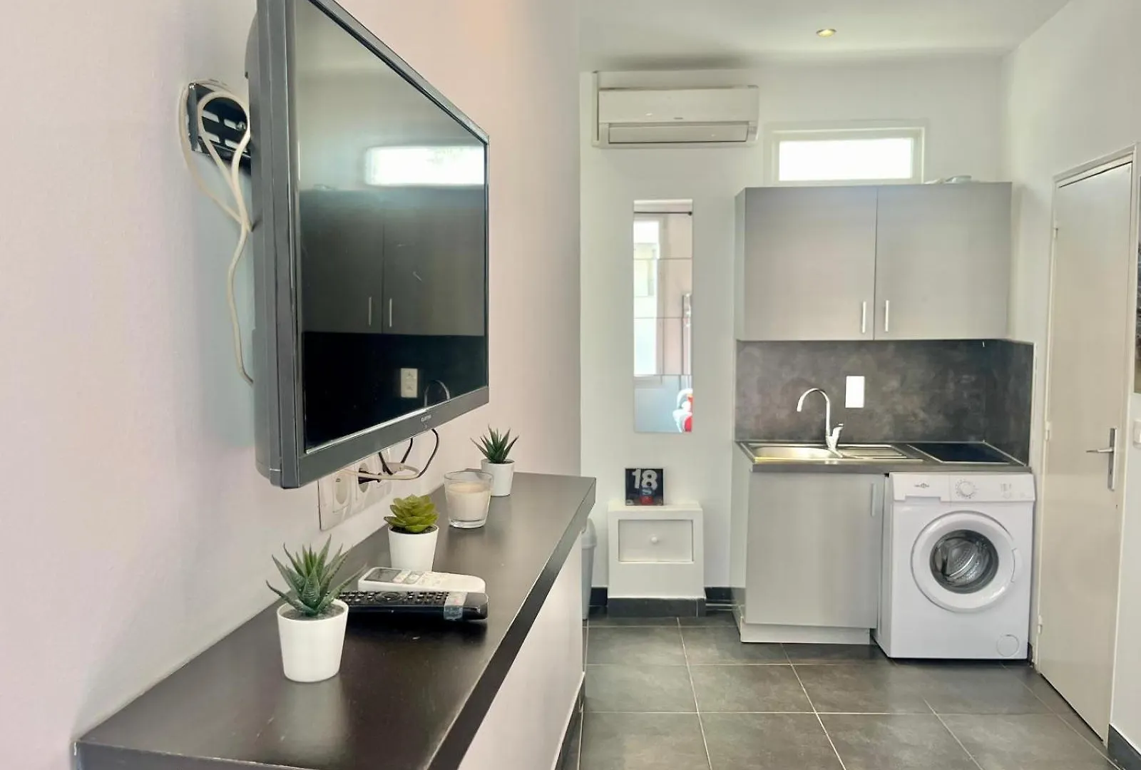 Studio Juan 1 Yourhosthelper Antibes Apartment